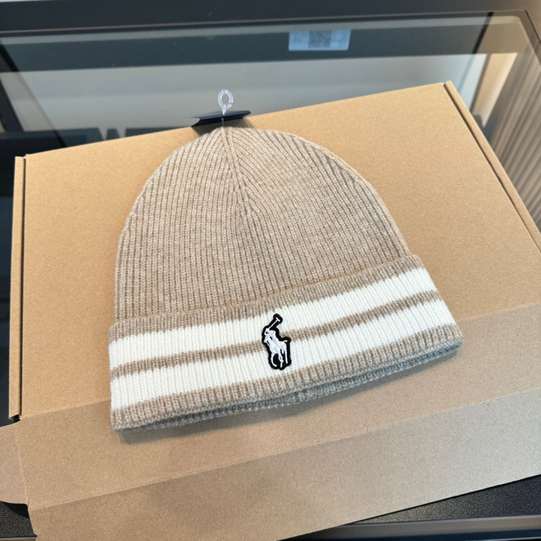 Hat for women - product detail view