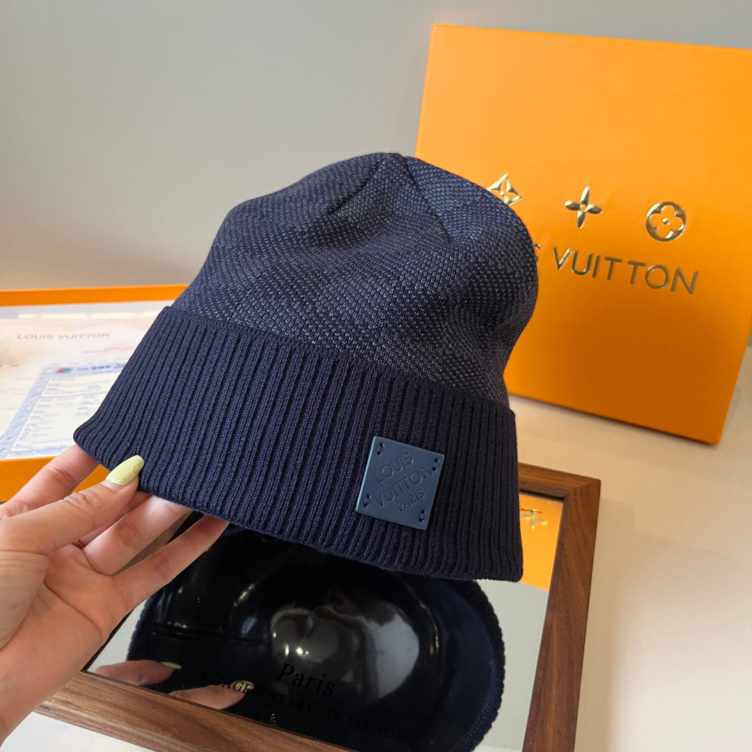Hat for men - alternate angle view 4