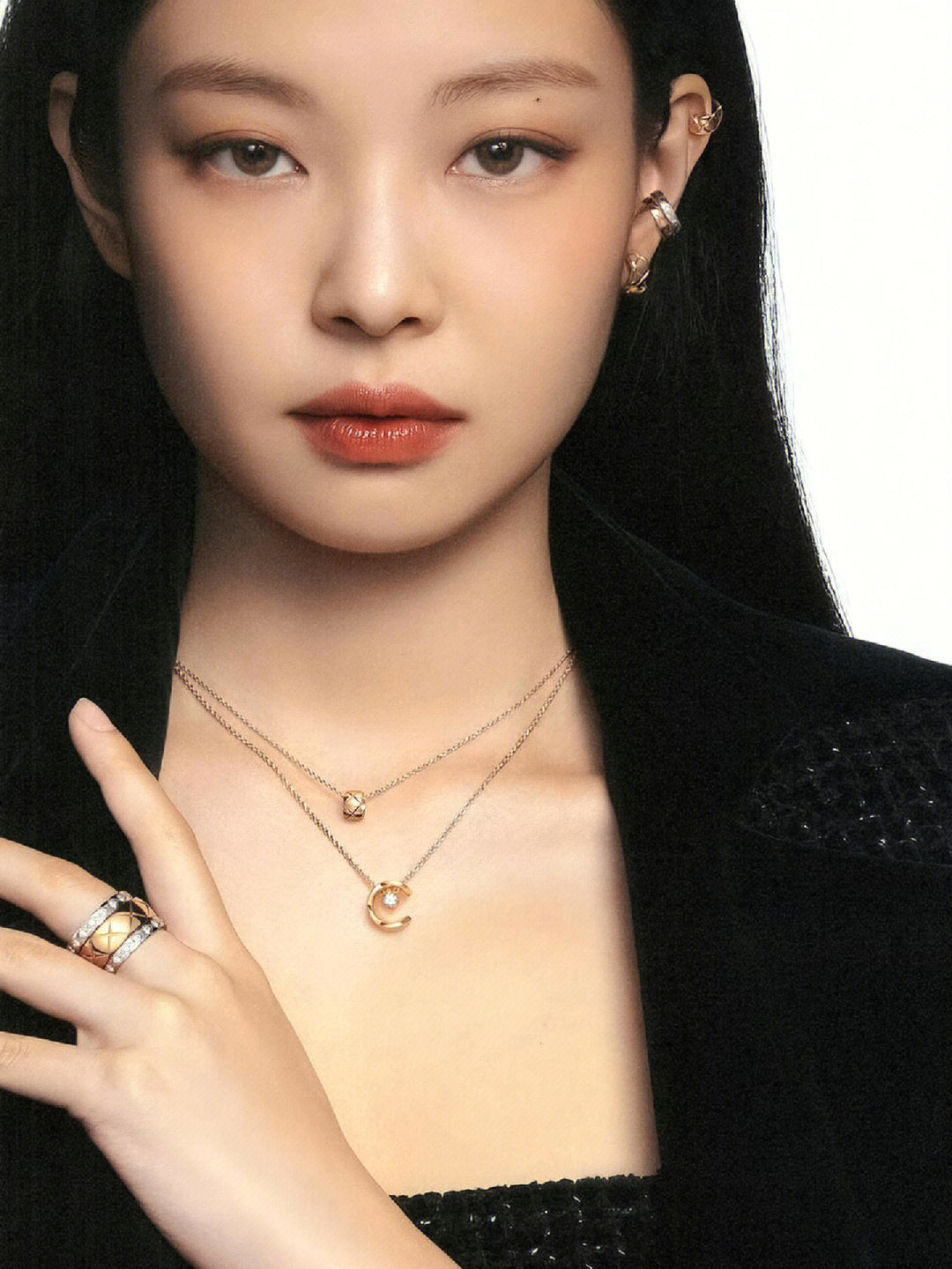 gold elegant Ring for women - alternate angle view 7