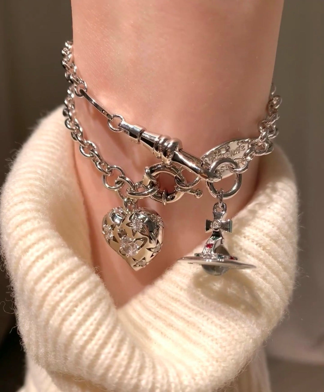 minimalist fashion accessory for women - product detail view