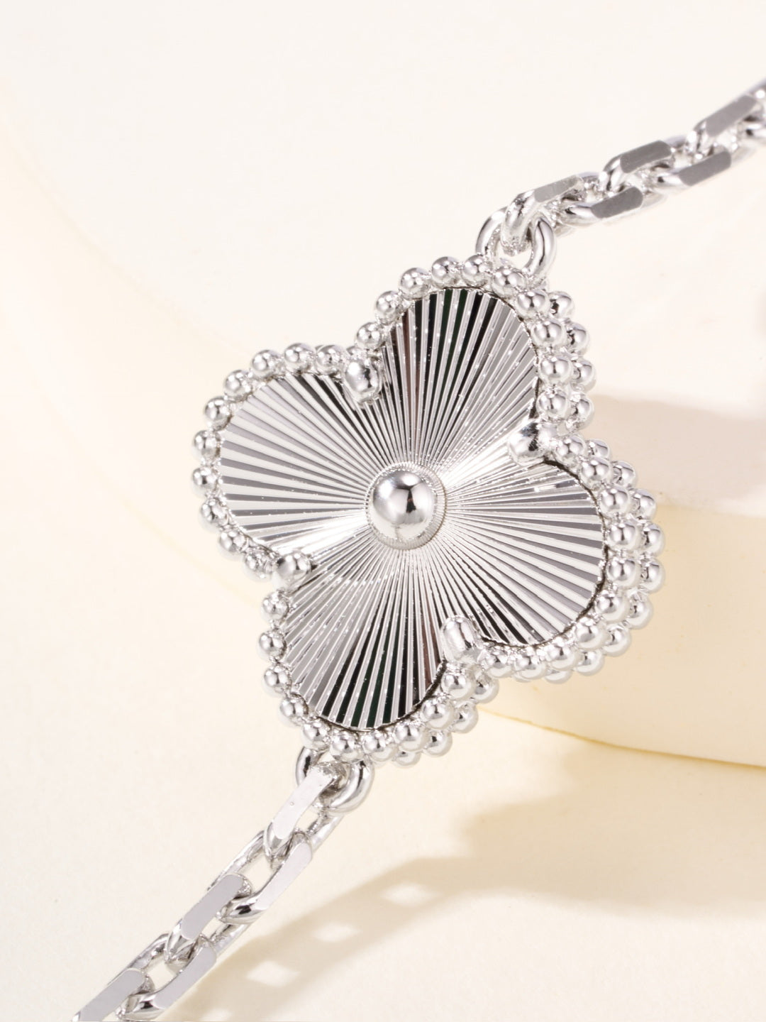 gold agate floral Bracelet for women - alternate angle view 6