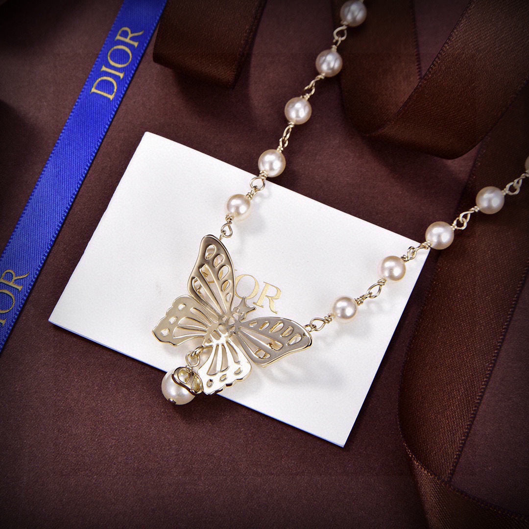 gold metal butterfly Jewelry Set for women - alternate angle view 5