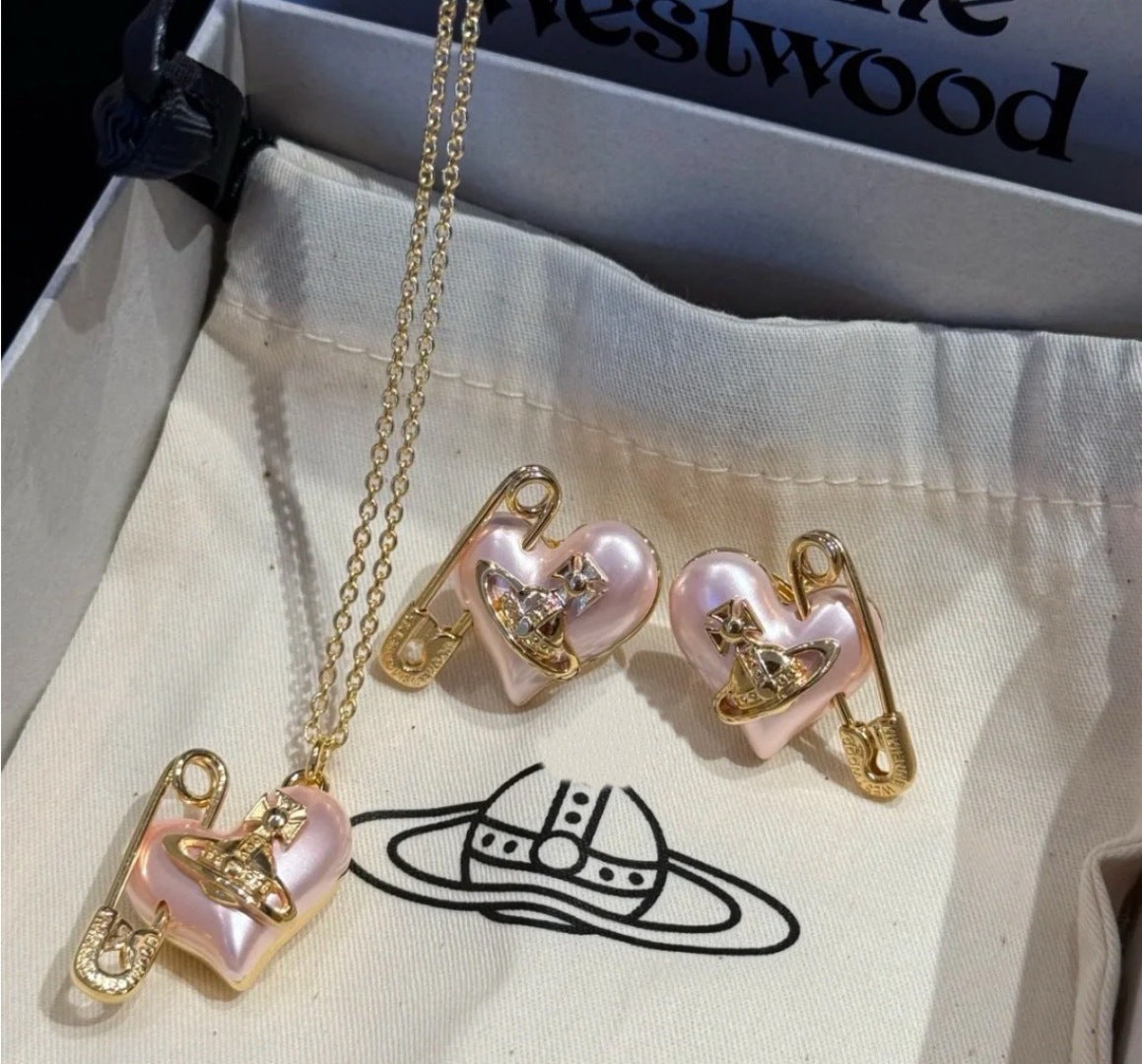 pink pearl Necklace for women - alternate angle view 3