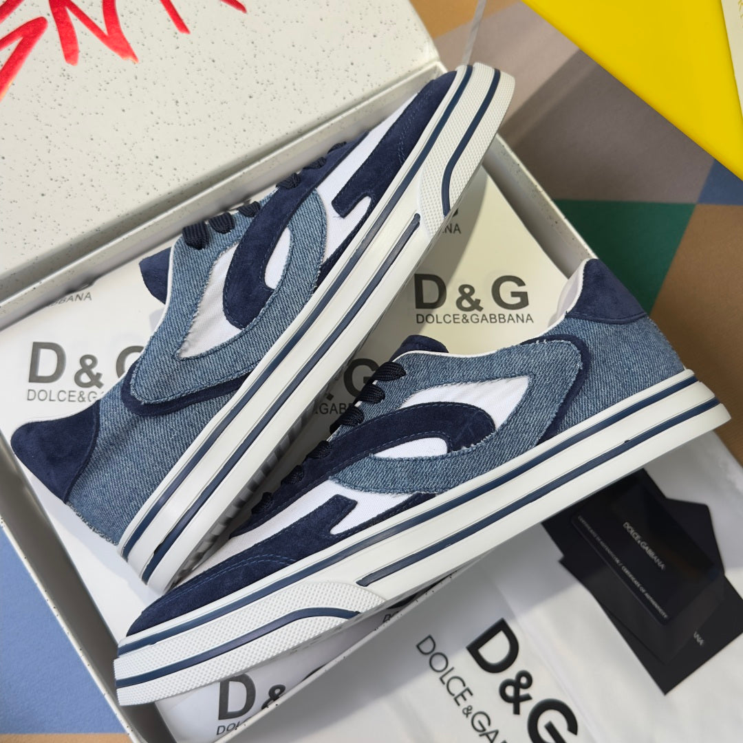 Dolce & Gabbana DG Sailing Casual Sneakers with Leather & Mesh Upper