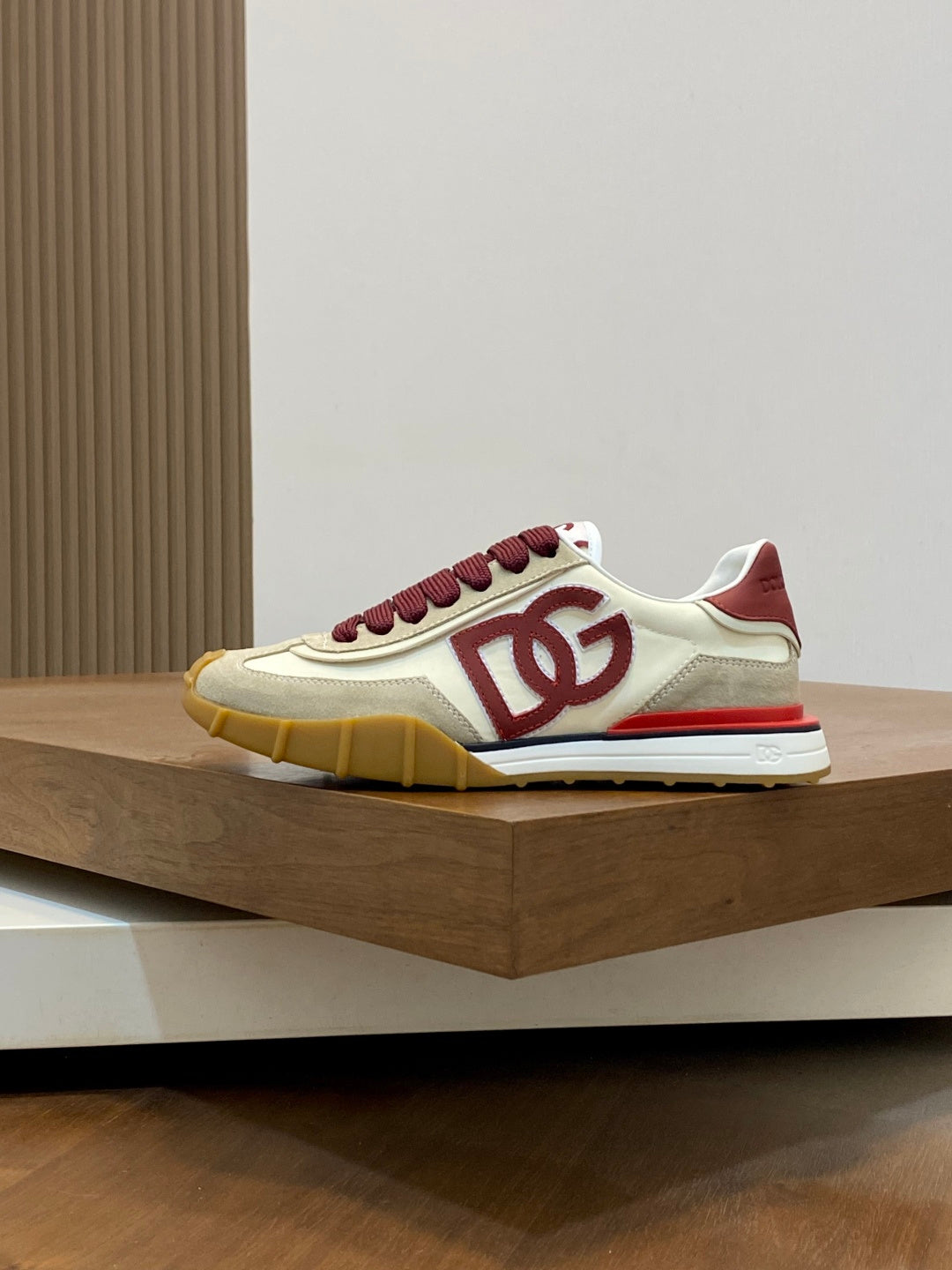 Dolce & Gabbana DG Premium Men's Mixed-Material Casual Sneakers
