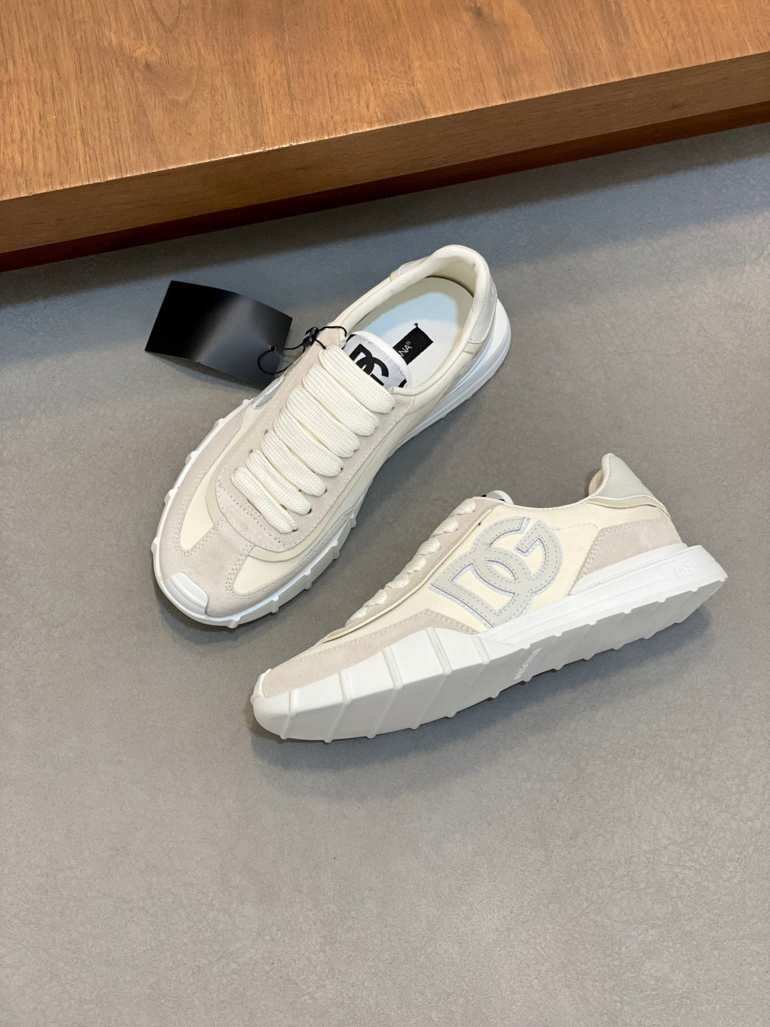 Dolce & Gabbana DG Premium Men's Mixed-Material Casual Sneakers