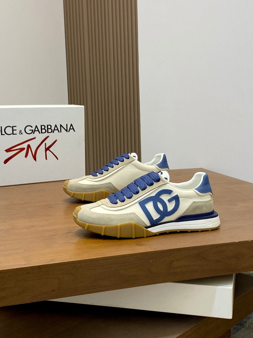 Dolce & Gabbana DG Premium Men's Mixed-Material Casual Sneakers