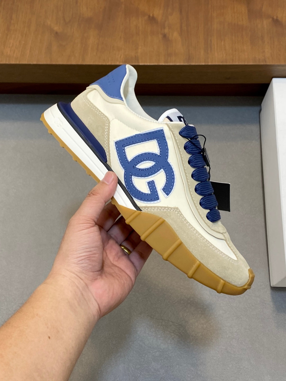 Dolce & Gabbana DG Premium Men's Mixed-Material Casual Sneakers