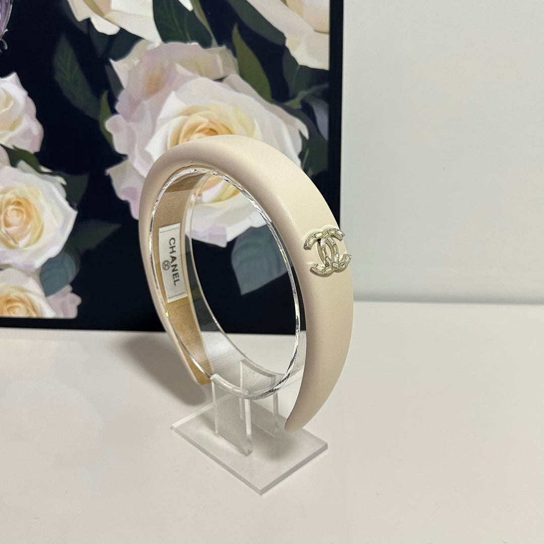 genuine leather dreamy Hair Band for women - product detail view