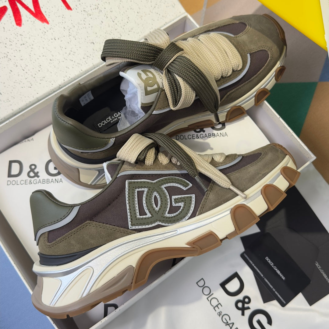 Dolce & Gabbana DG Country Road Chunky Casual Sneakers