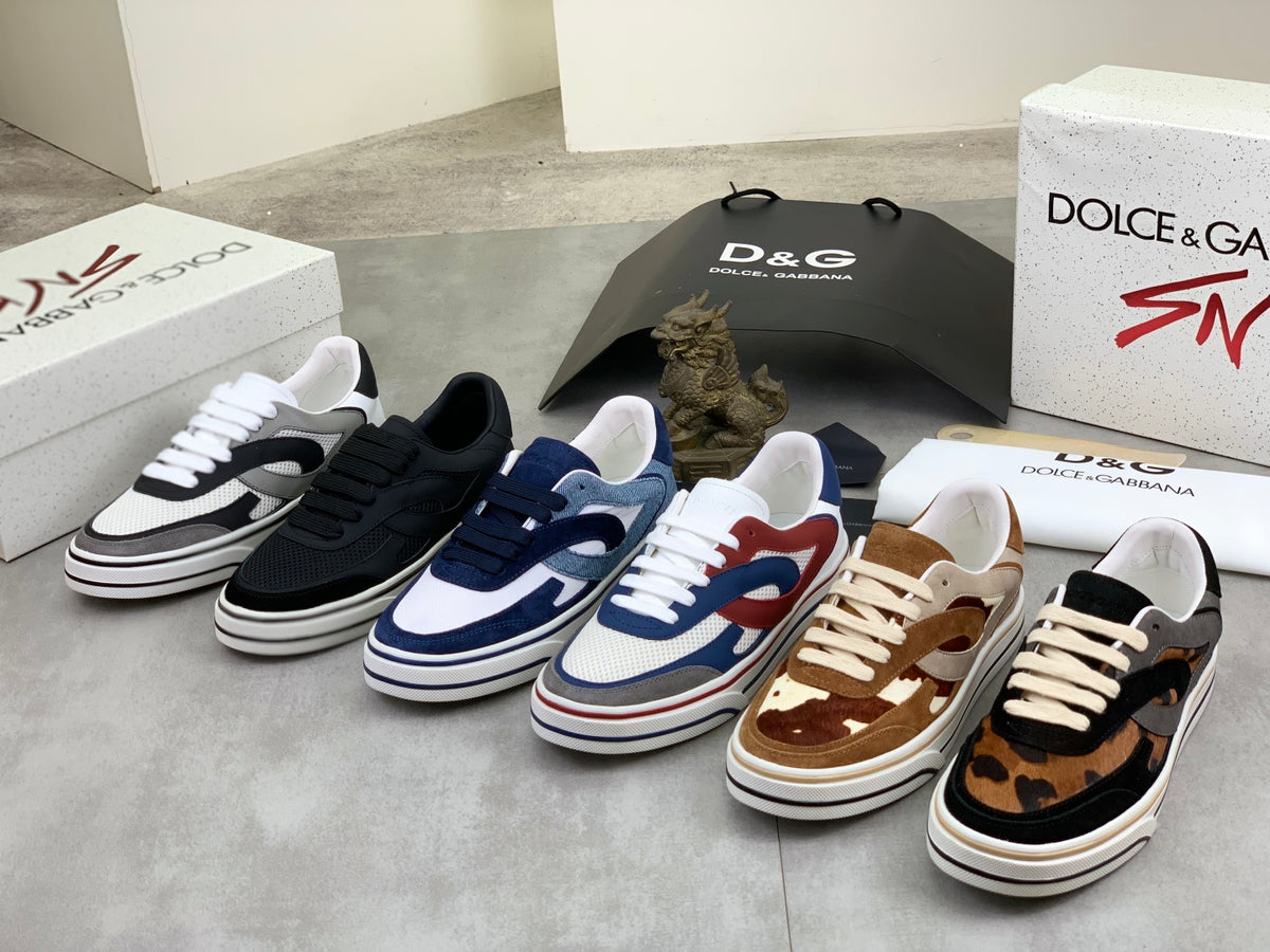 Dolce & Gabbana DG Men's Low-Top Logo Sneakers in Calfskin