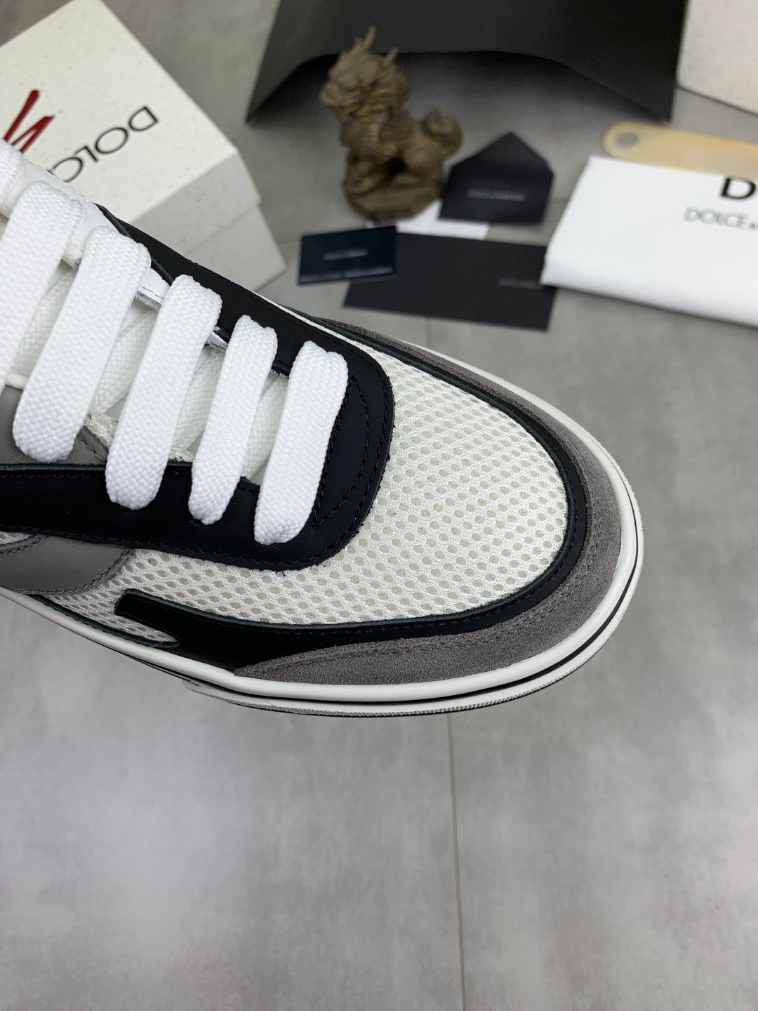 Dolce & Gabbana DG Men's Low-Top Logo Sneakers in Calfskin