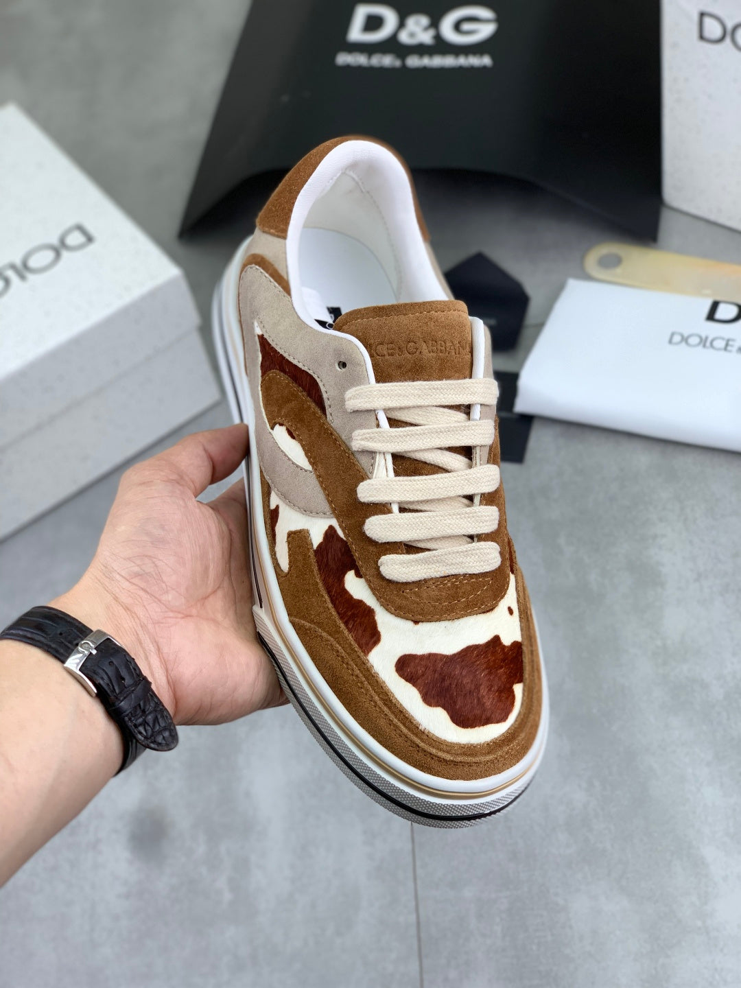 Dolce & Gabbana DG Men's Low-Top Logo Sneakers in Calfskin