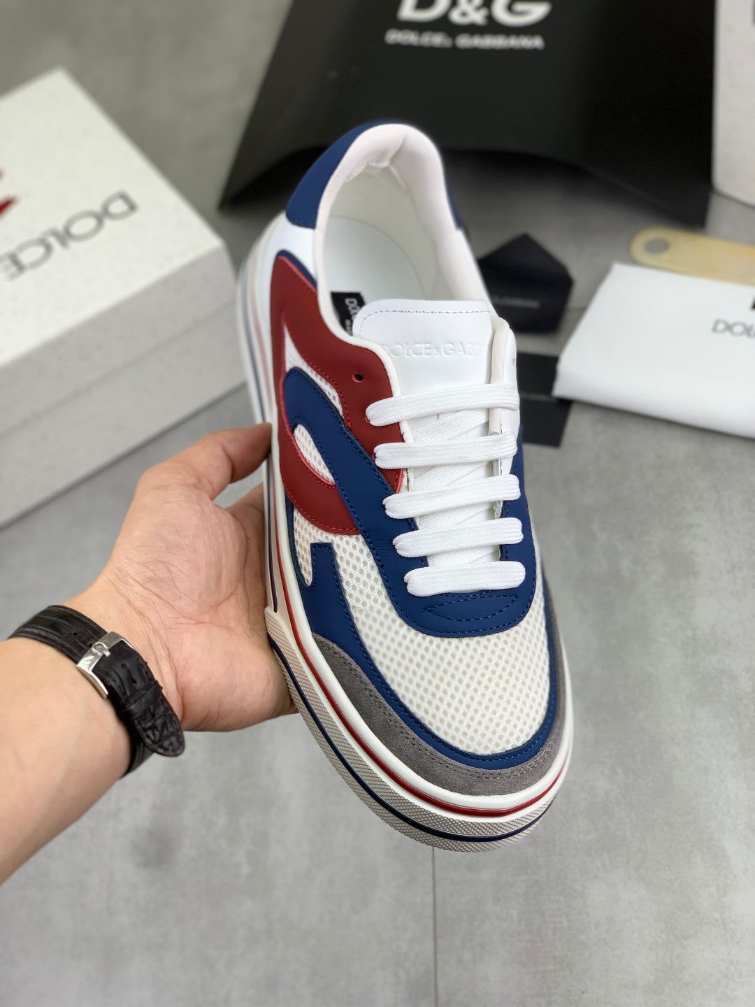 Dolce & Gabbana DG Men's Low-Top Logo Sneakers in Calfskin