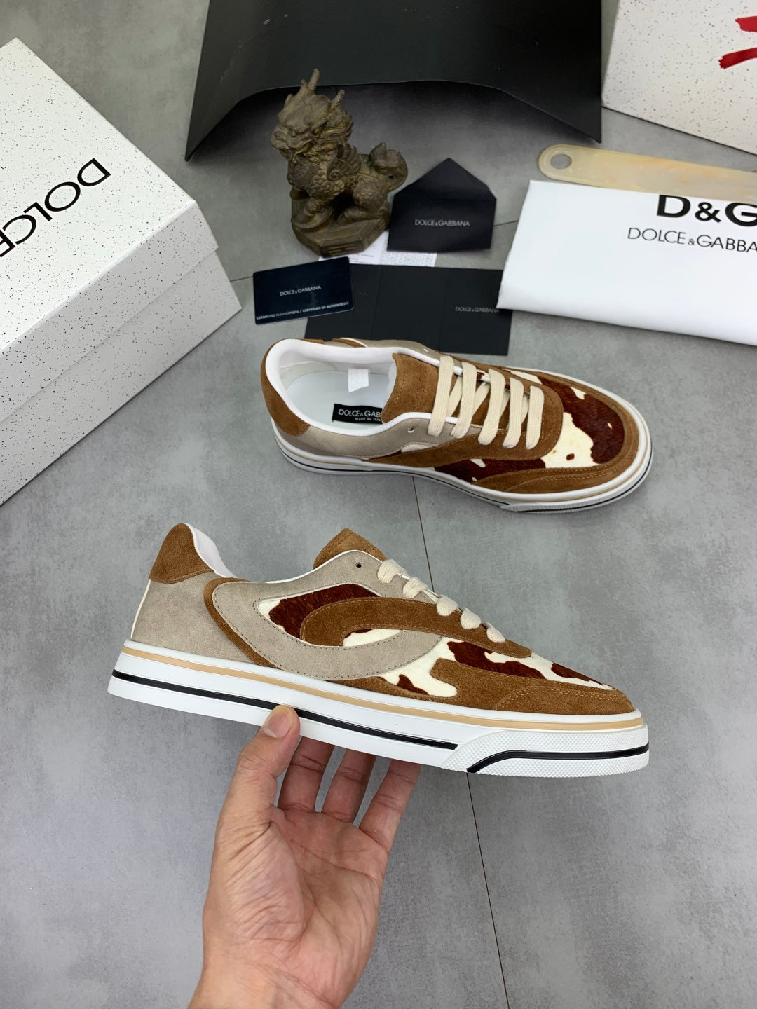 Dolce & Gabbana DG Men's Low-Top Logo Sneakers in Calfskin