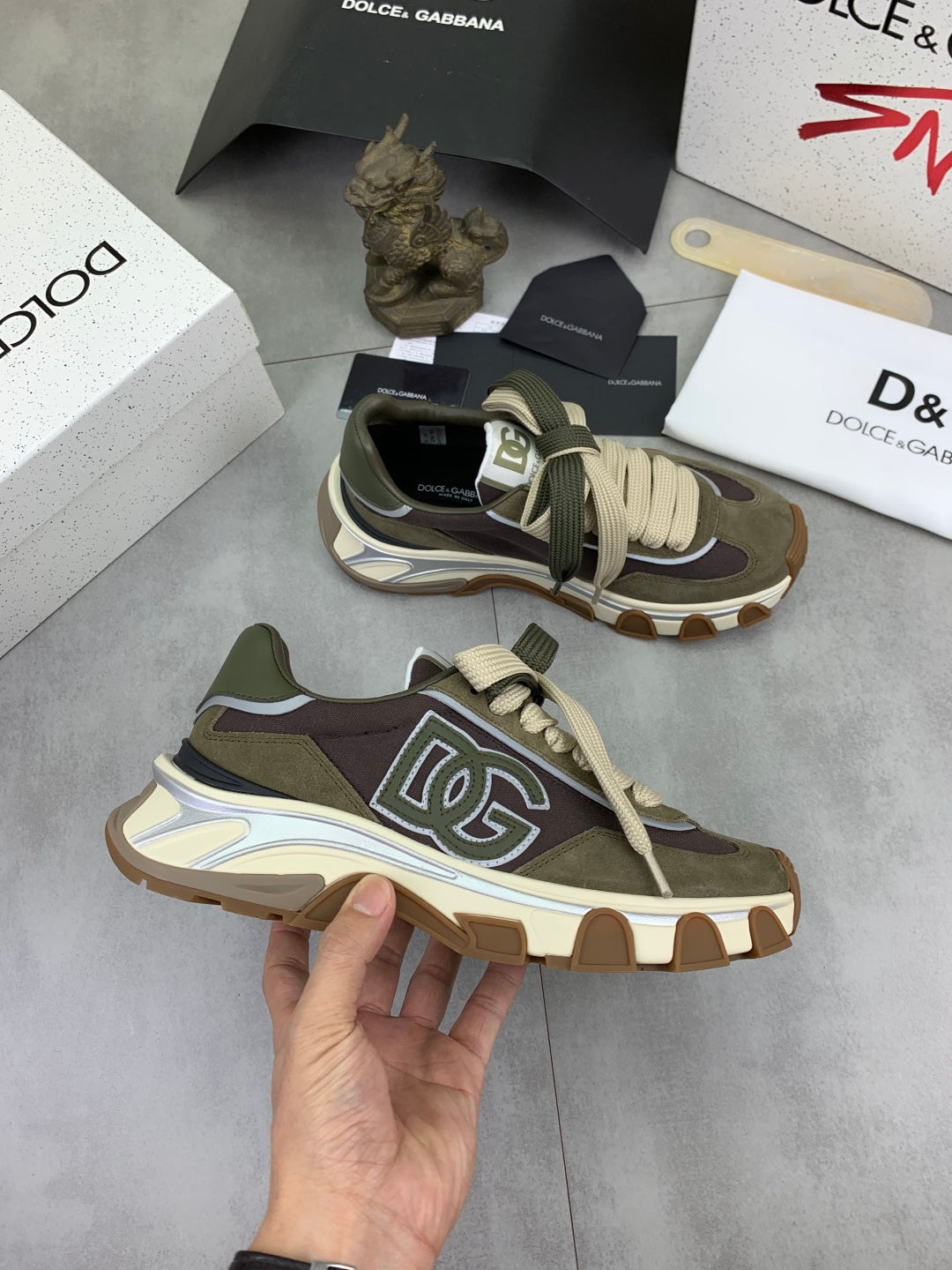 Dolce & Gabbana DG Men's Low-Top Logo Sneakers in Calfskin