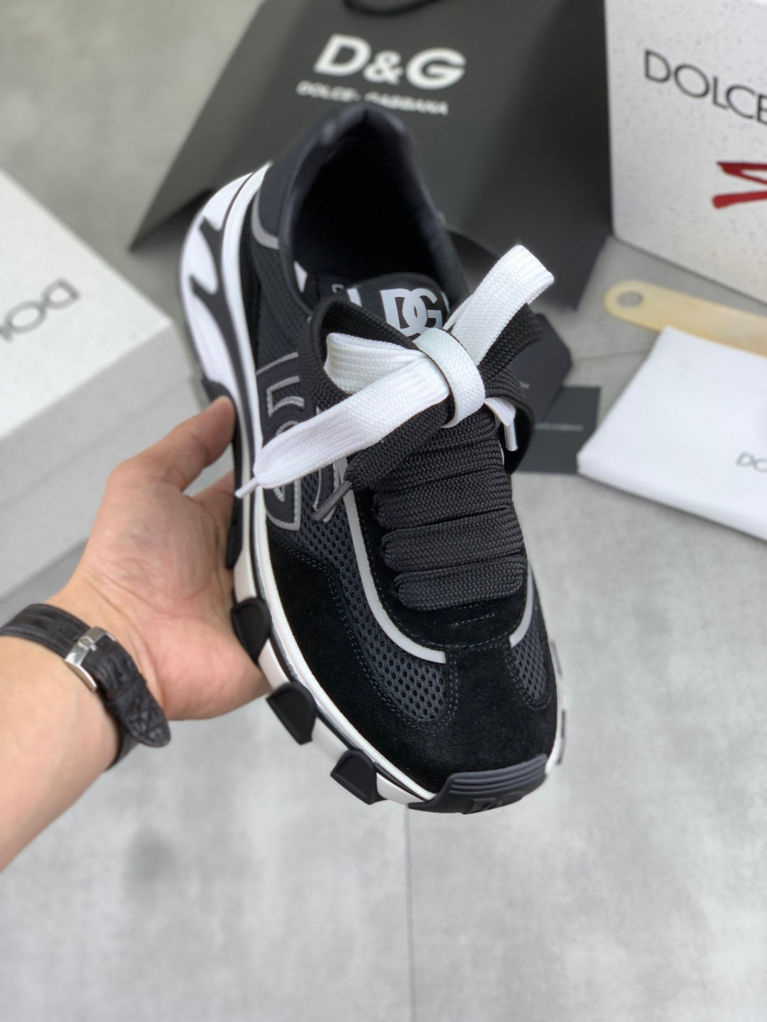 Dolce & Gabbana DG Men's Low-Top Logo Sneakers in Calfskin