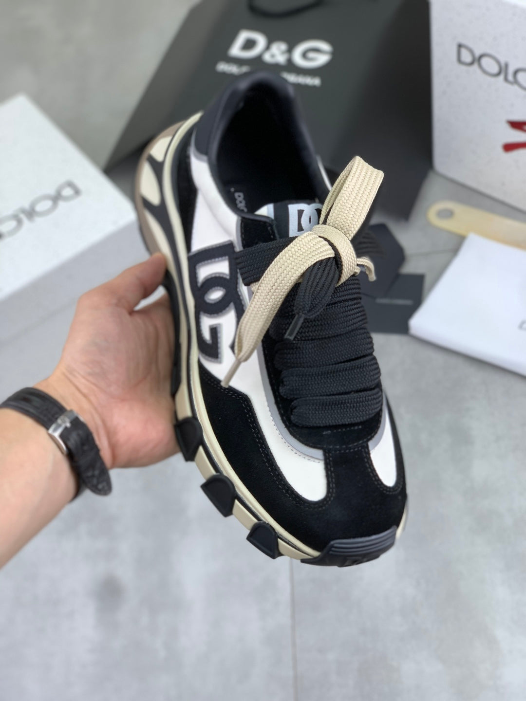 Dolce & Gabbana DG Men's Low-Top Logo Sneakers in Calfskin