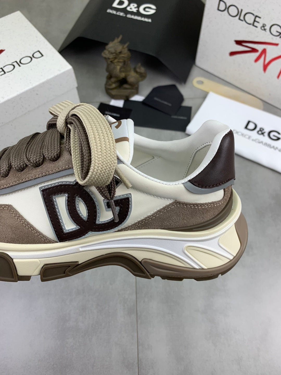 Dolce & Gabbana DG Men's Low-Top Logo Sneakers in Calfskin