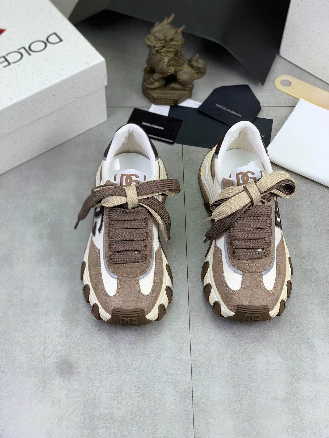 Dolce & Gabbana DG Men's Low-Top Logo Sneakers in Calfskin