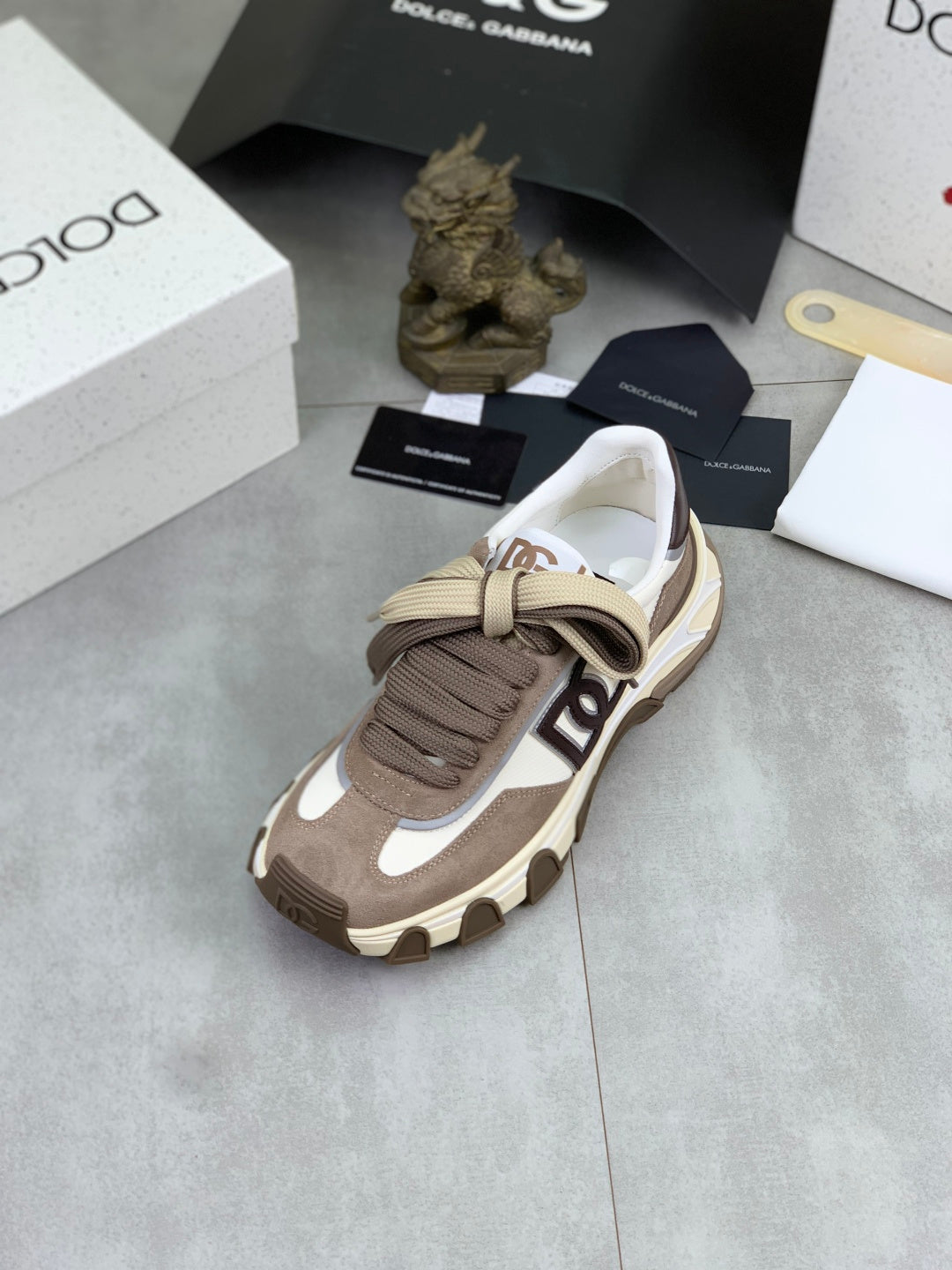 Dolce & Gabbana DG Men's Low-Top Logo Sneakers in Calfskin