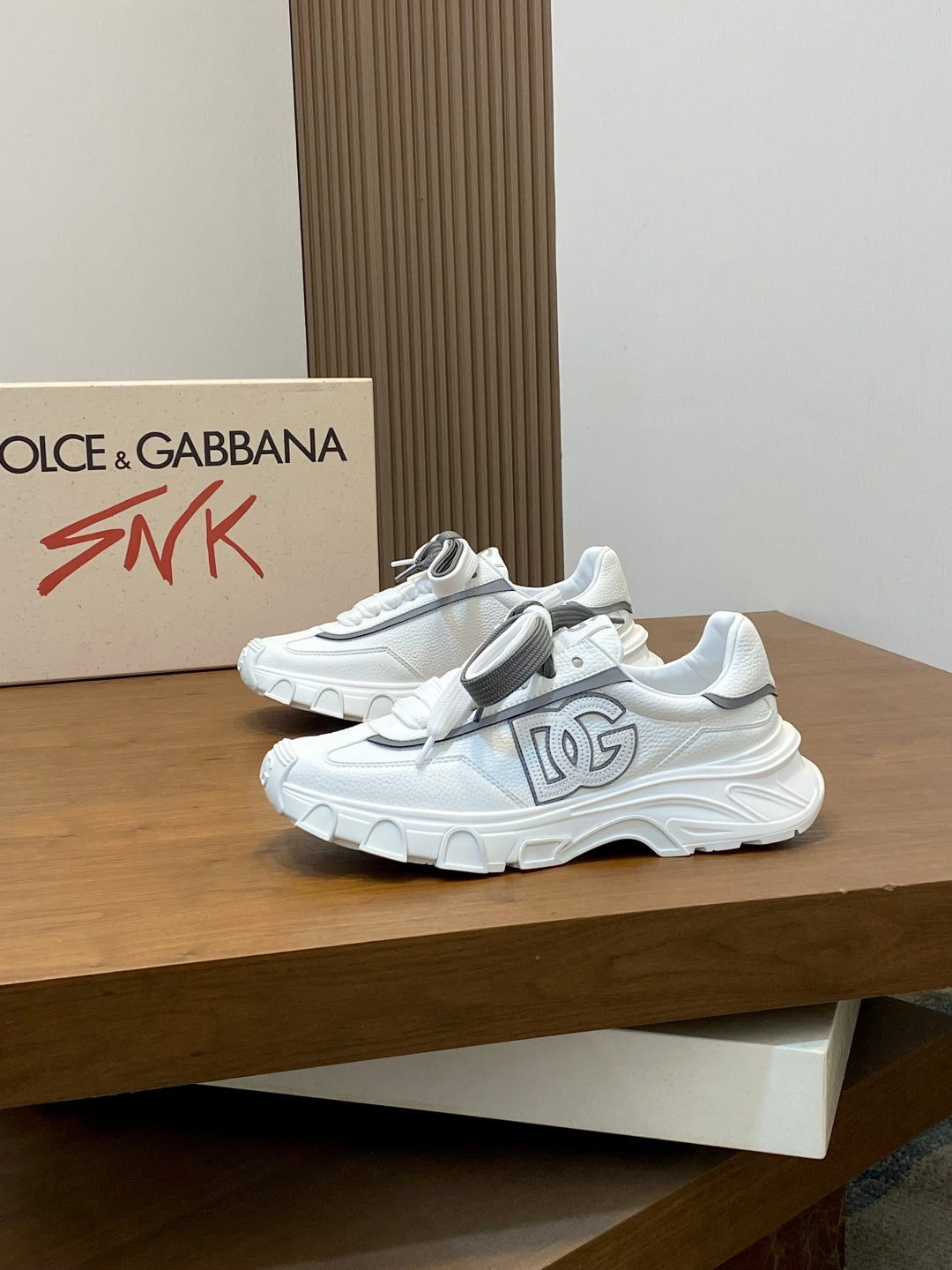 Dolce & Gabbana DG Cushion Mixed-Material Casual Sneakers