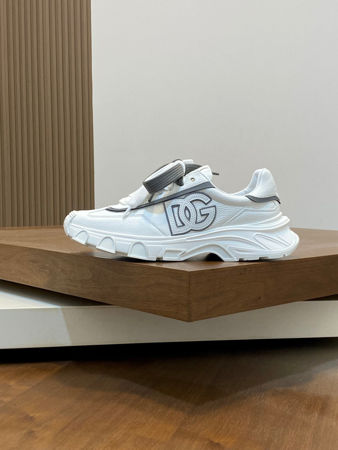 Dolce & Gabbana DG Cushion Mixed-Material Casual Sneakers