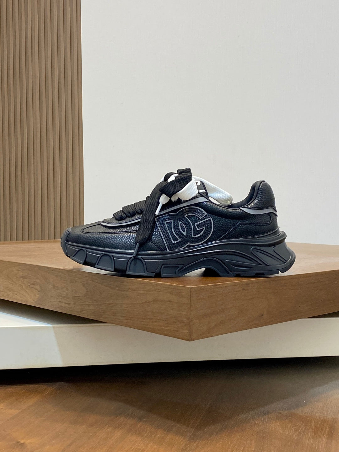 Dolce & Gabbana DG Cushion Mixed-Material Casual Sneakers