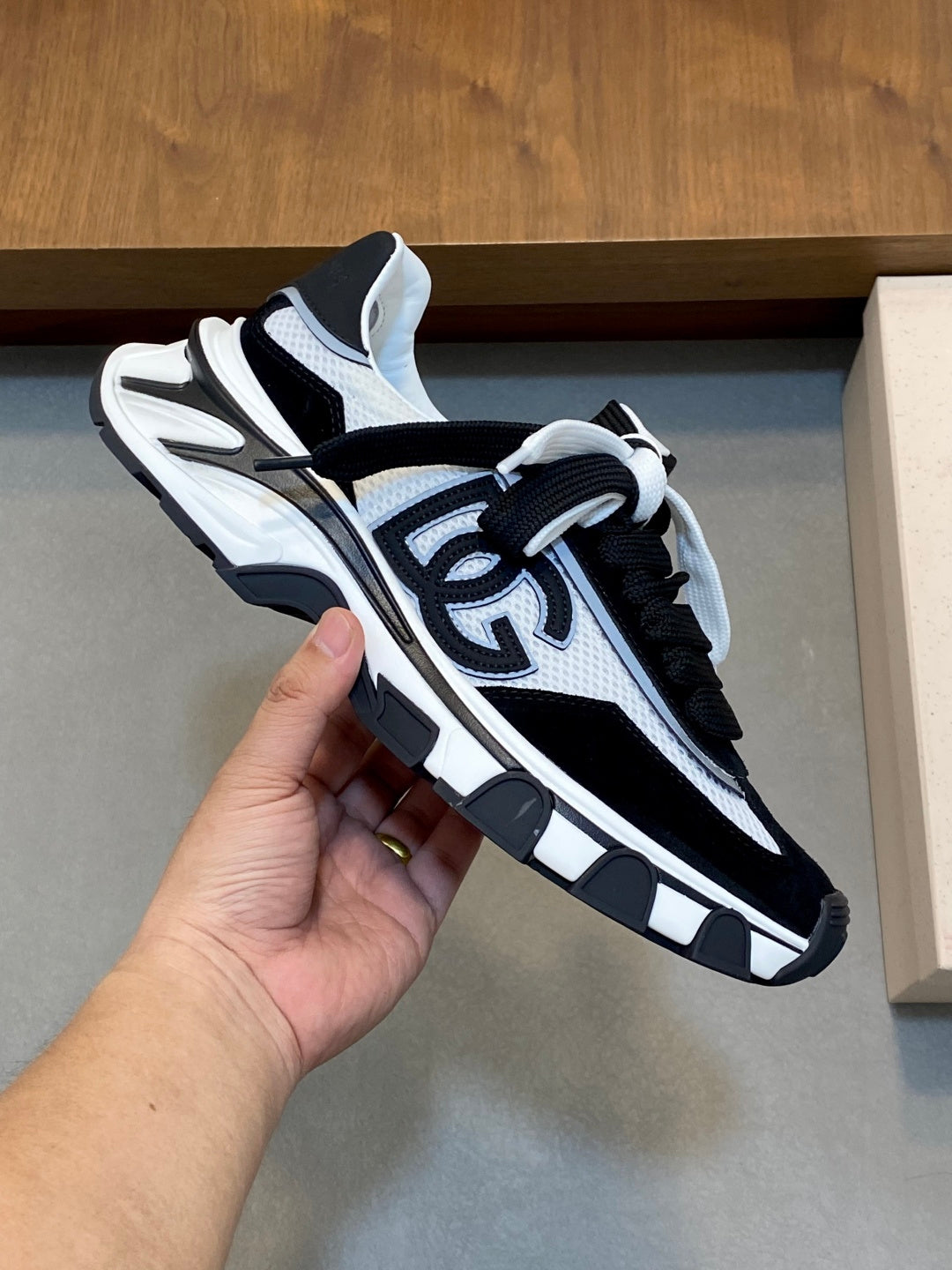 Dolce & Gabbana DG Cushion Mixed-Material Casual Sneakers