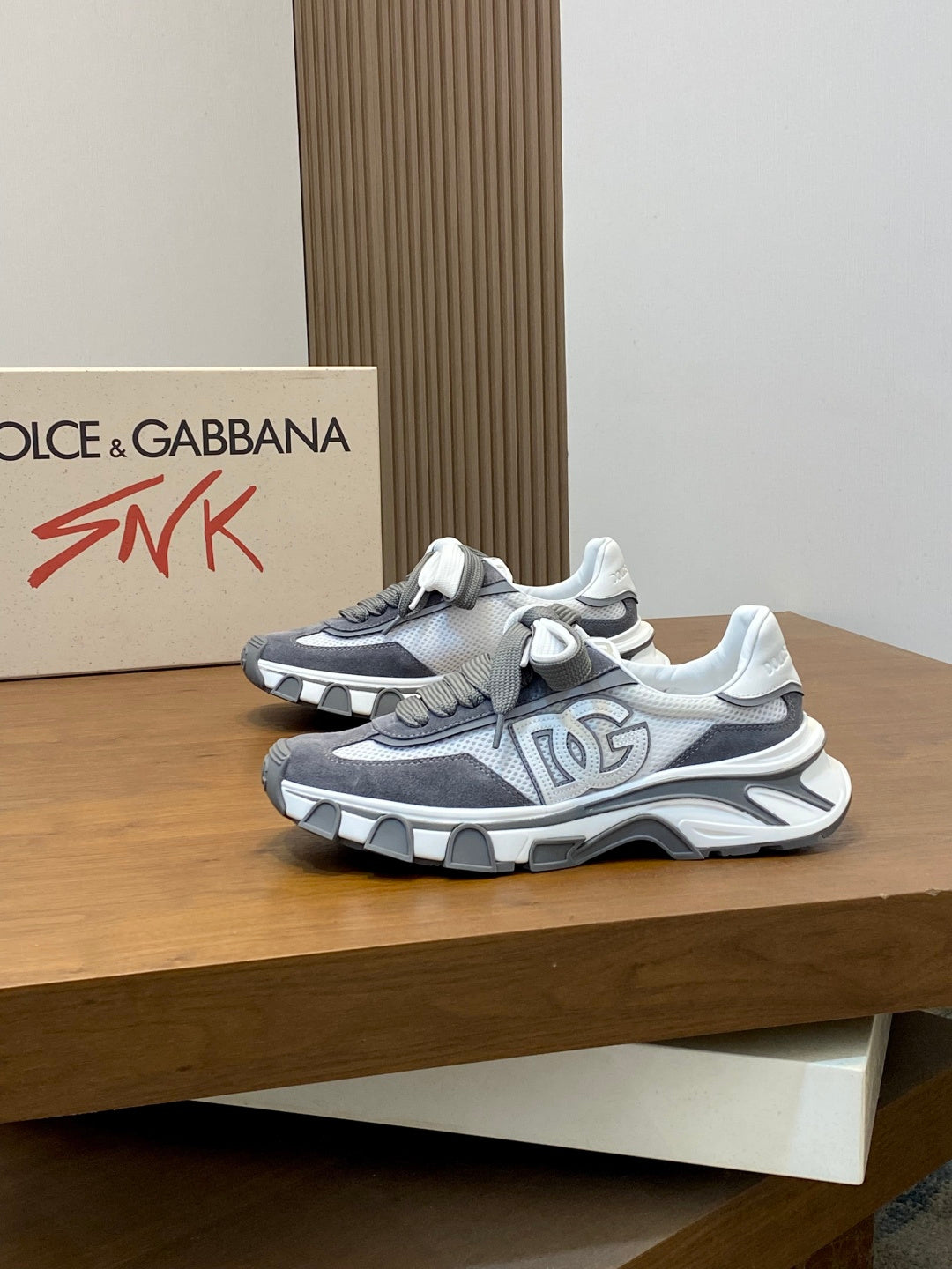 Dolce & Gabbana DG Cushion Mixed-Material Casual Sneakers