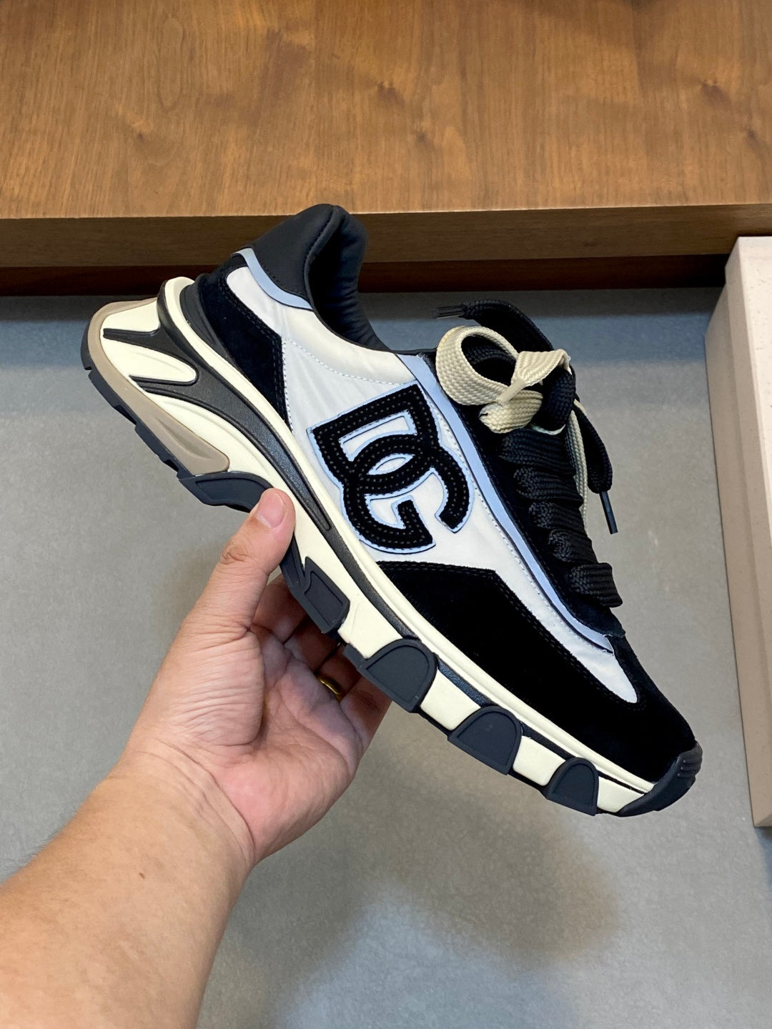 Dolce & Gabbana DG Cushion Mixed-Material Casual Sneakers