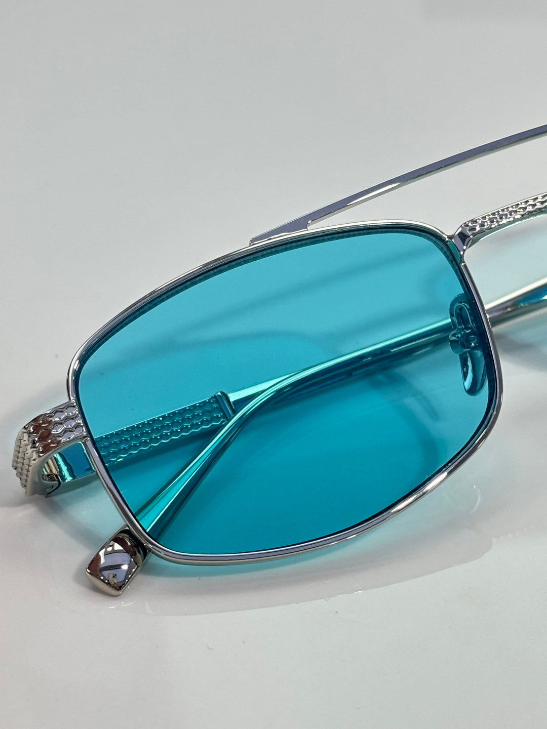 fashion accessory for women - alternate angle view 9
