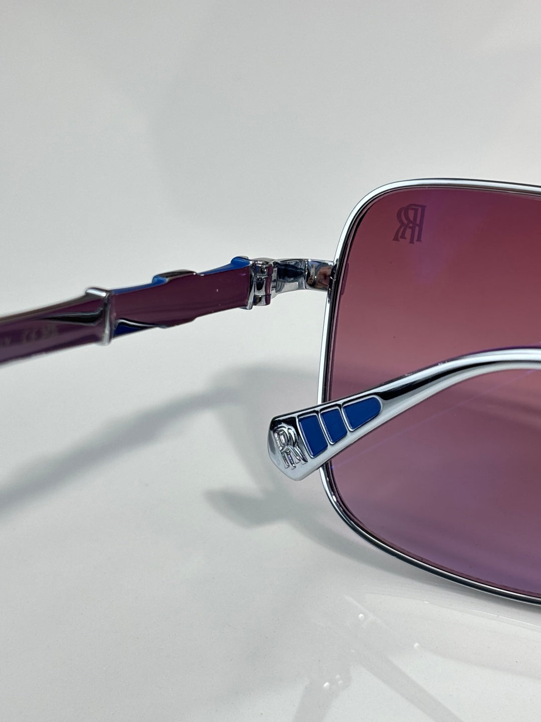fashion accessory for women - alternate angle view 9