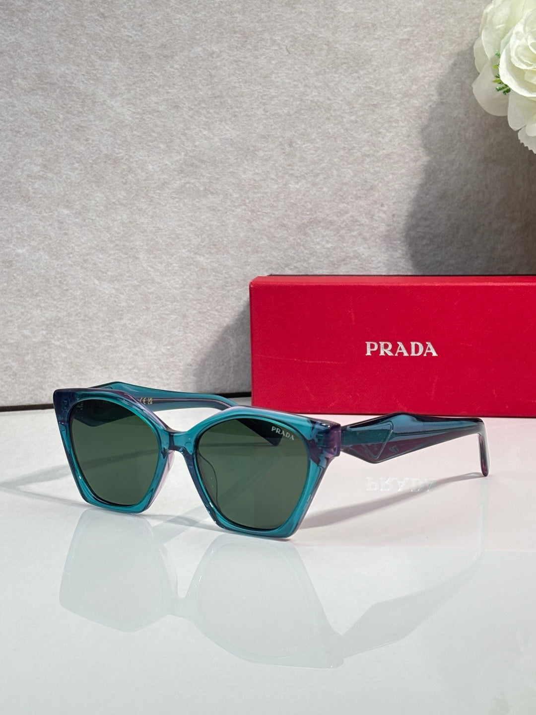 fashion accessory for women - alternate angle view 6