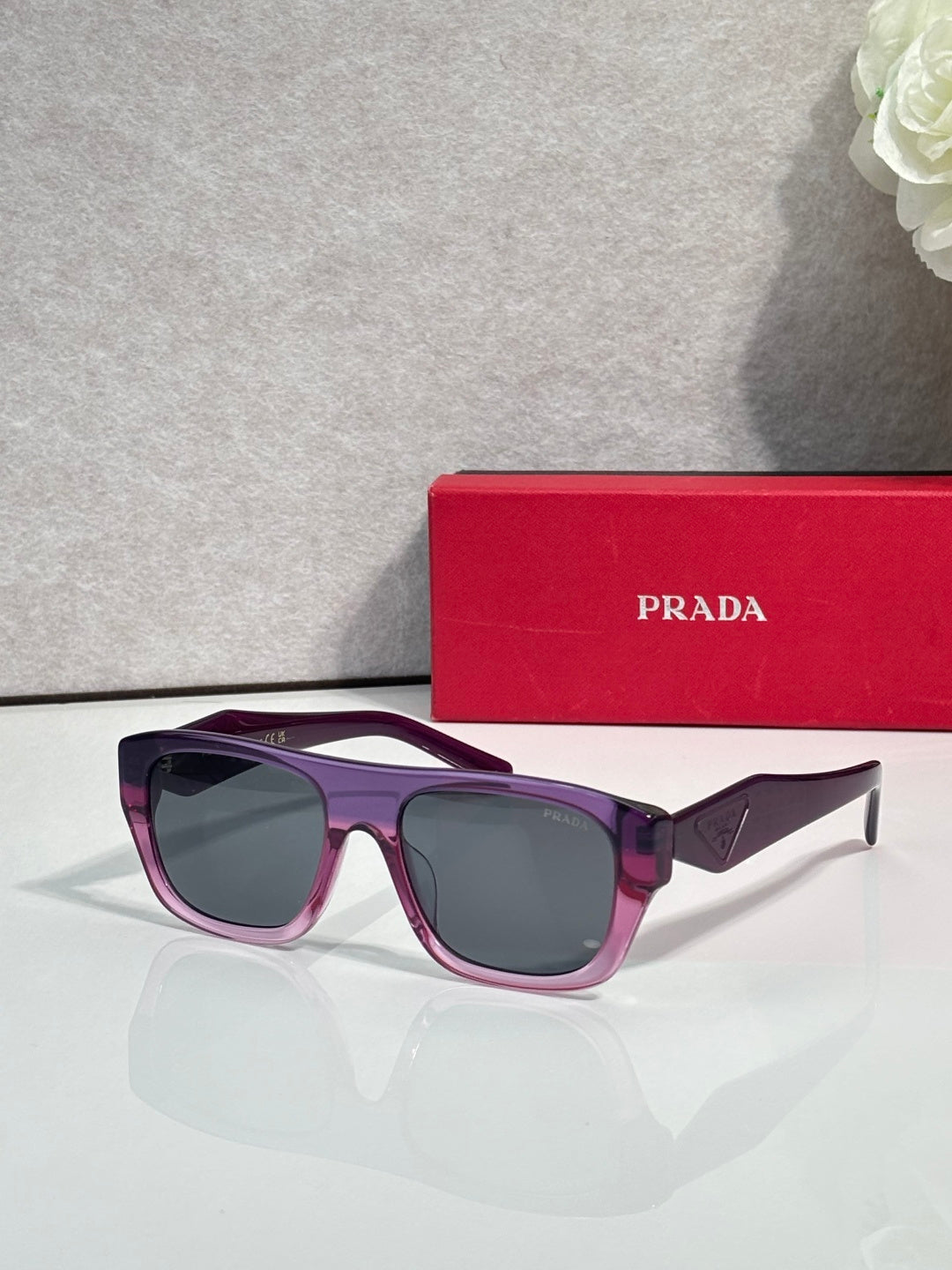 fashion accessory for women - alternate angle view 6