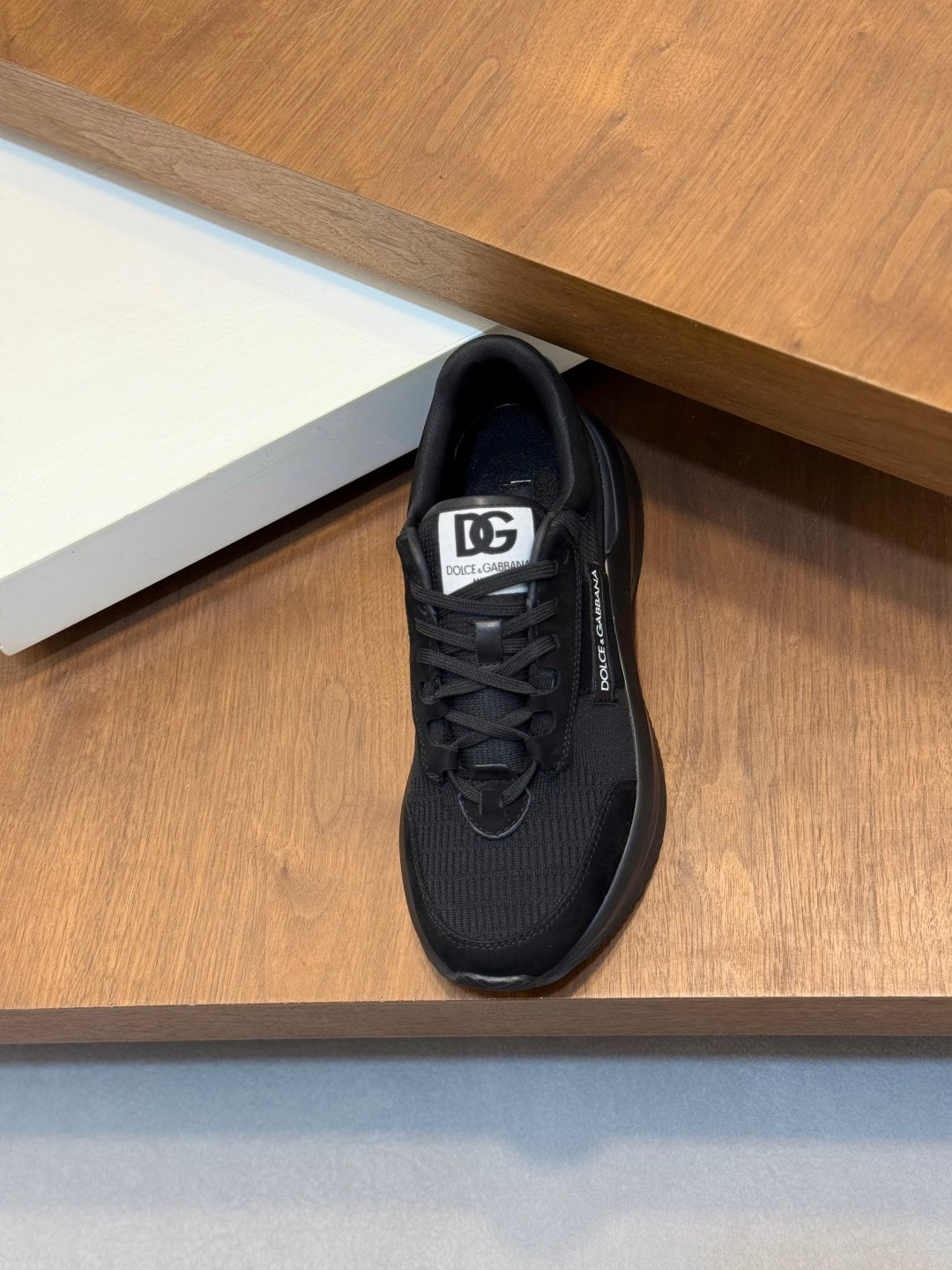 Dolce & Gabbana DG Premium Men's Mixed-Material Casual Sneakers