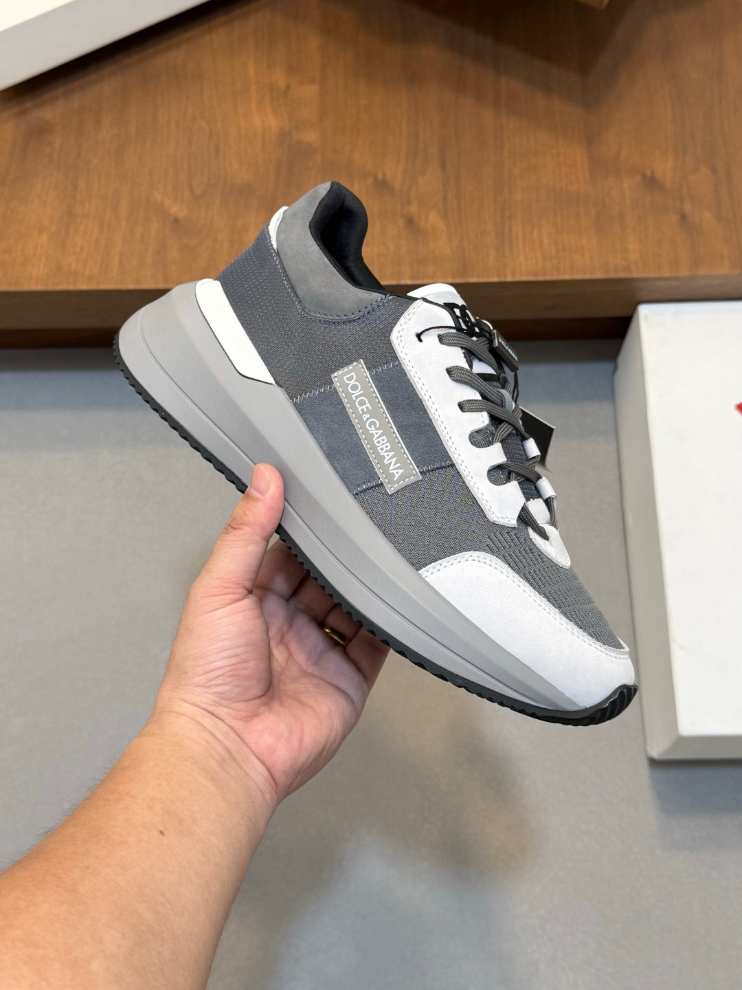 Dolce & Gabbana DG Premium Men's Mixed-Material Casual Sneakers