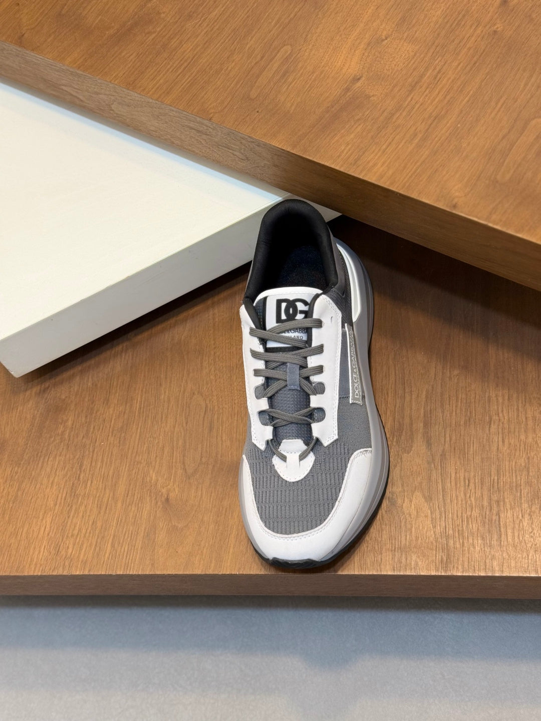 Dolce & Gabbana DG Premium Men's Mixed-Material Casual Sneakers
