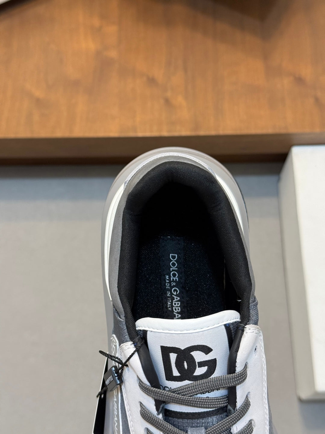 Dolce & Gabbana DG Premium Men's Mixed-Material Casual Sneakers