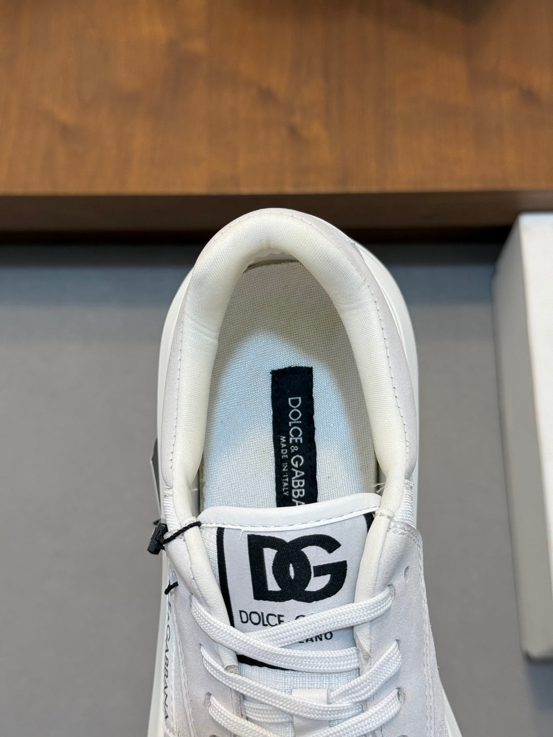 Dolce & Gabbana DG Premium Men's Mixed-Material Casual Sneakers