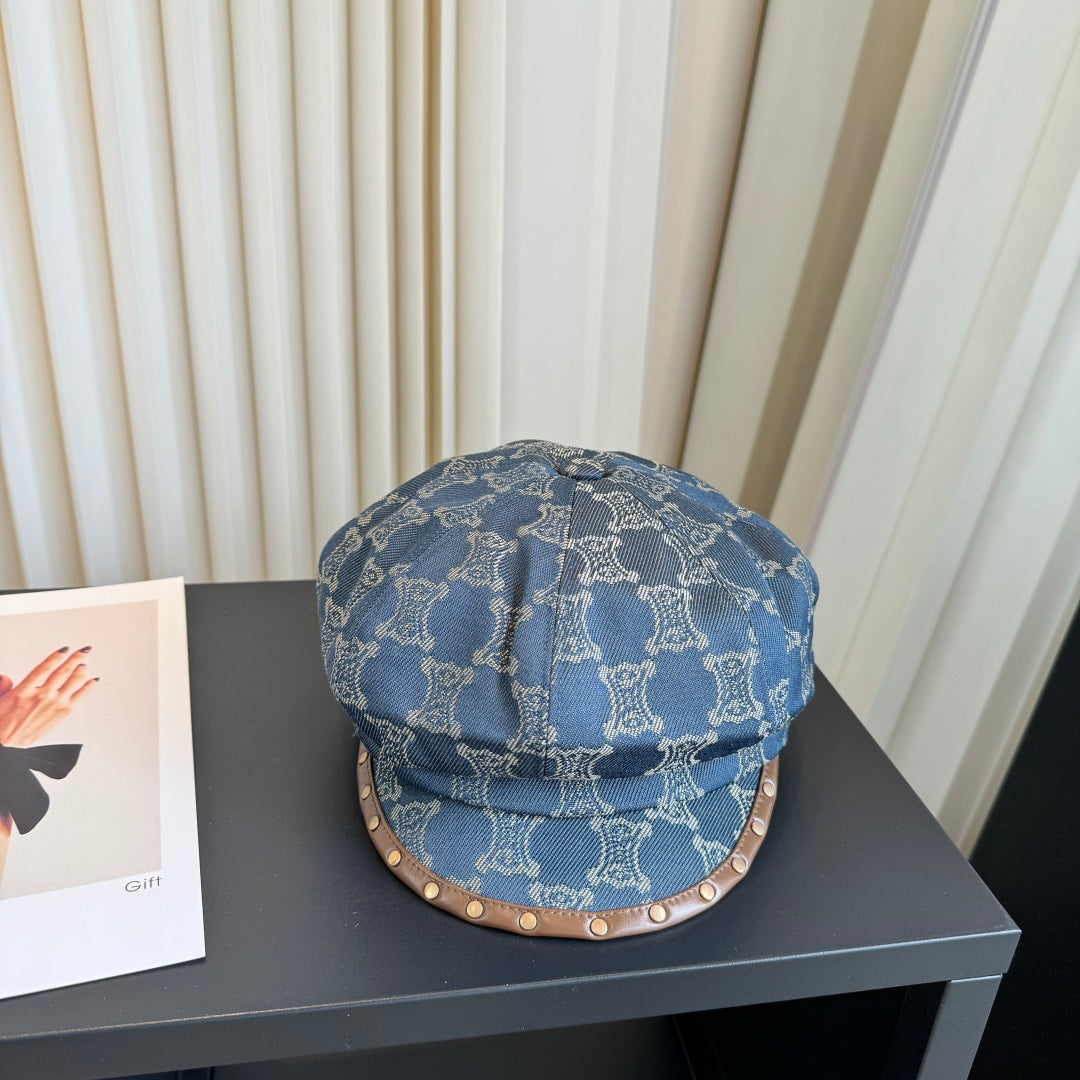Hat for women - product detail view