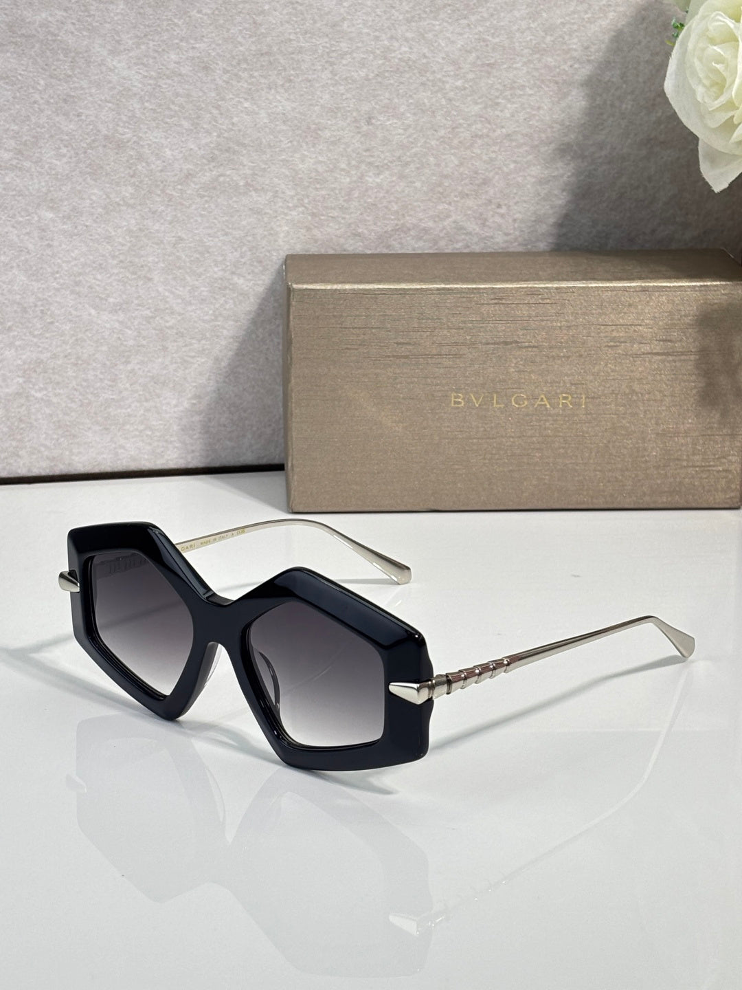 fashion accessory for women - alternate angle view 6