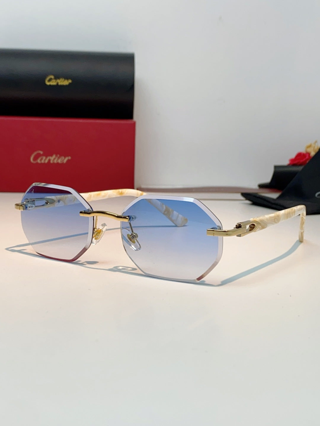 luxury Sunglasses for women - alternate angle view 2