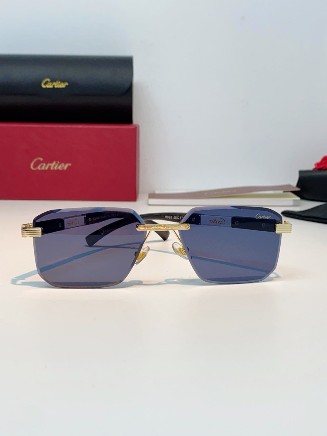 sun fashion accessory for men - alternate angle view 3