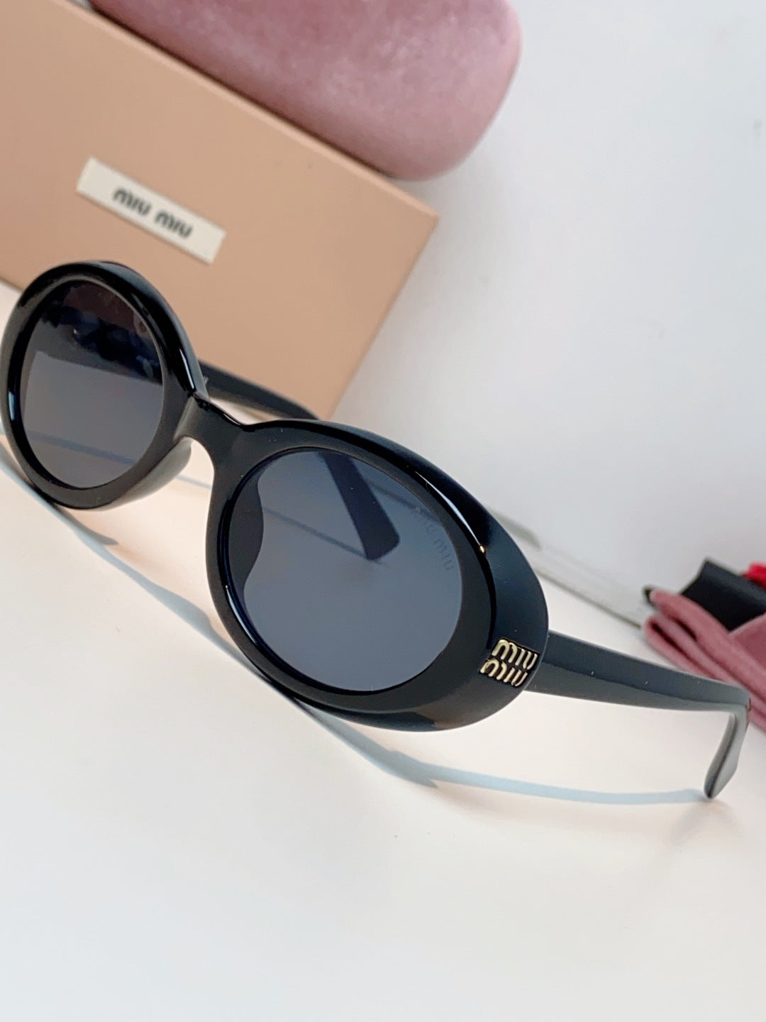 gray leather letter Glasses Frame for women - alternate angle view 8