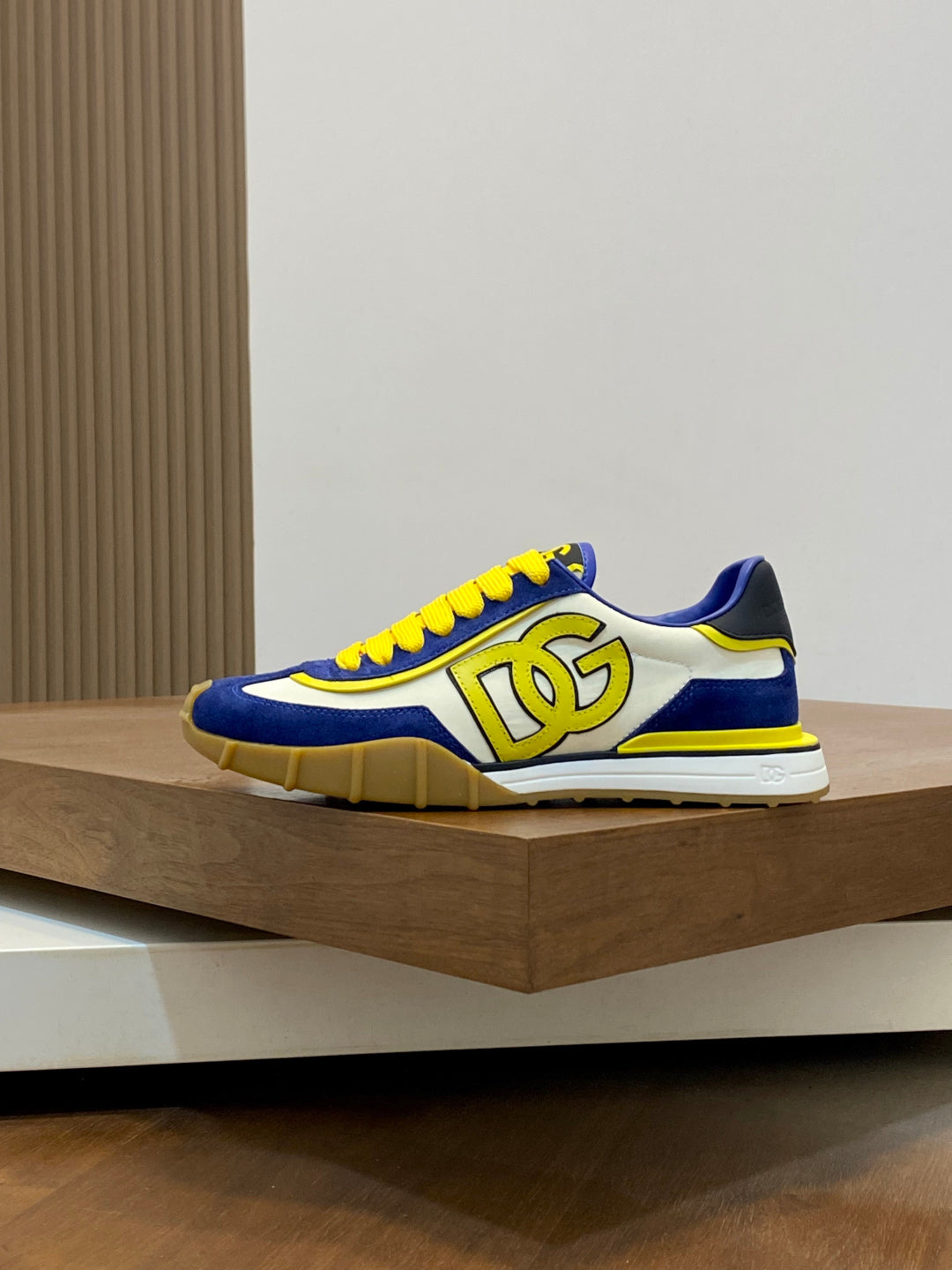 Dolce & Gabbana DG Premium Men's Mixed-Material Casual Sneakers