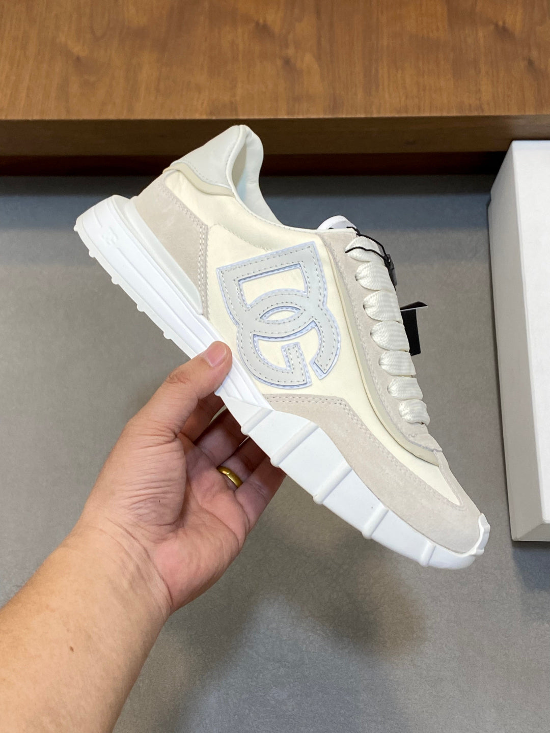 Dolce & Gabbana DG Premium Men's Mixed-Material Casual Sneakers