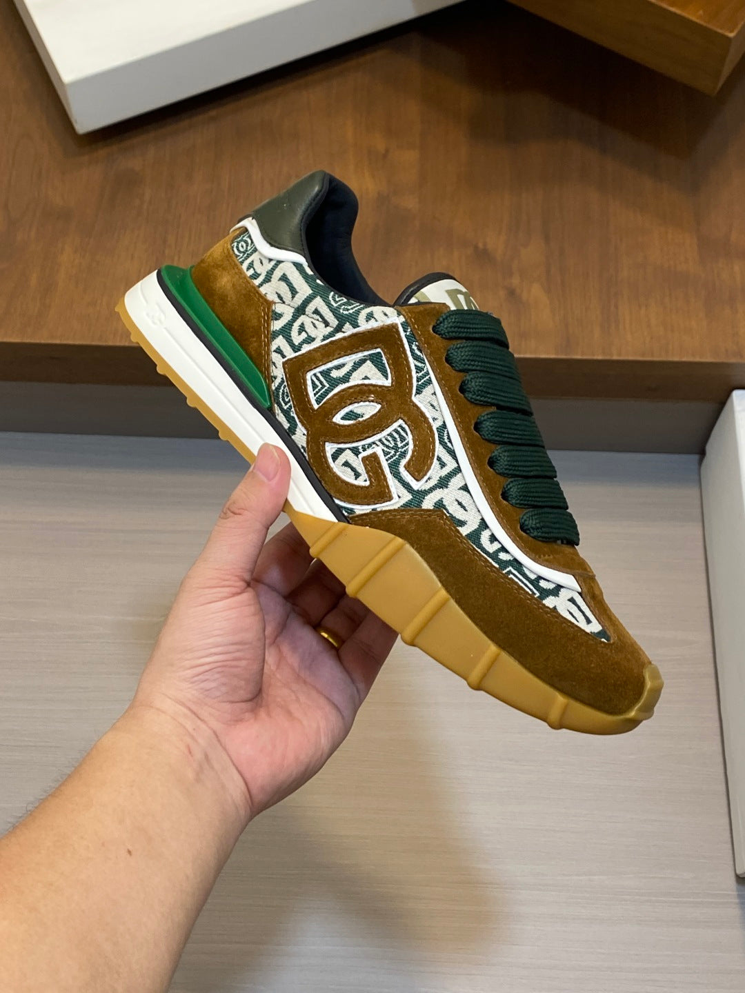 Dolce & Gabbana DG Premium Men's Mixed-Material Casual Sneakers