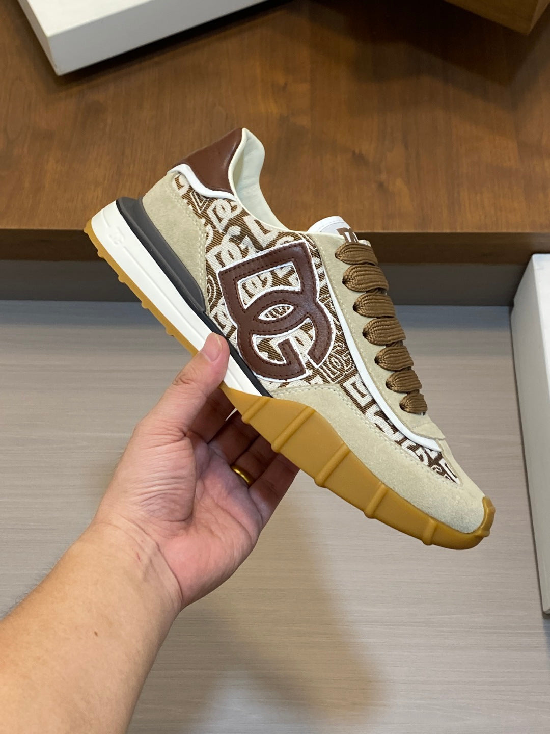 Dolce & Gabbana DG Premium Men's Mixed-Material Casual Sneakers