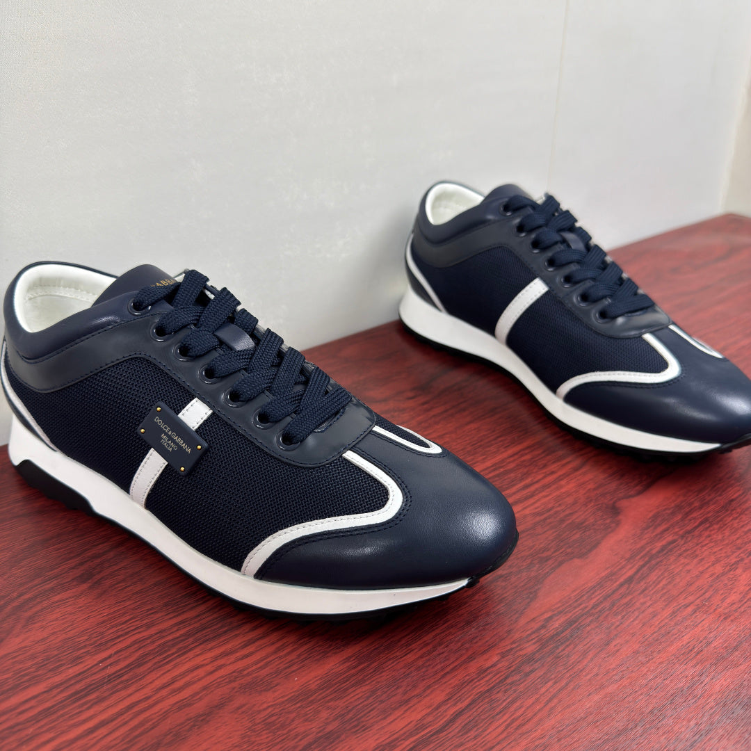 Dolce & Gabbana DG Men's Retro Runner Sneakers with Metal Badge Blue